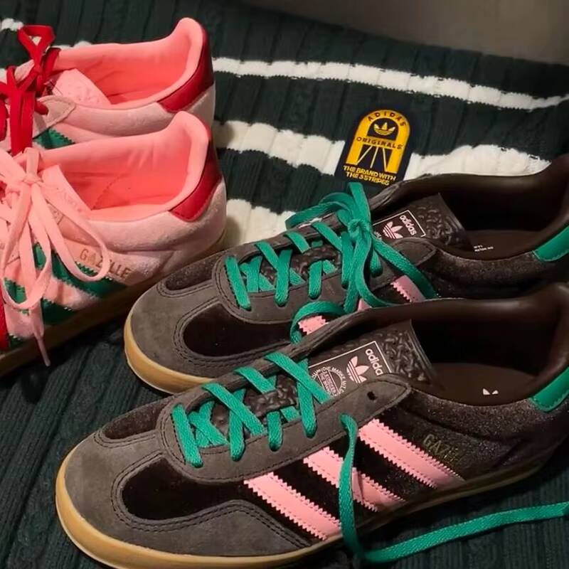 Adidas Shoes Samba - อาดิดาส แซมบ้า 2026 รองเท้าลำลองสตรีสไตล์ใหม่ 2 คู่